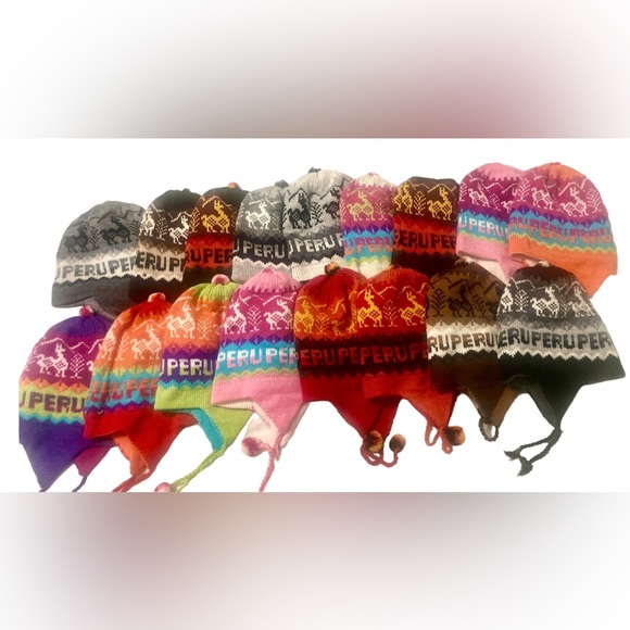 Peruvian Reversibles Chullos Beanies - Picture 5 of 5